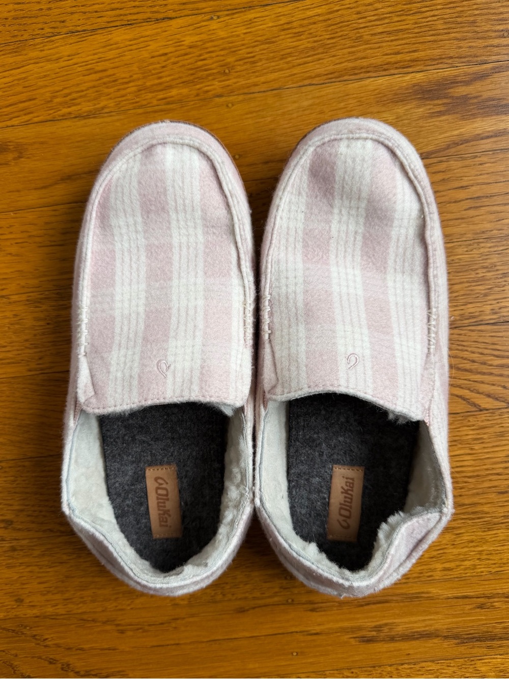 Olukai Nohea Palaka Shearling Slip On Slippers in Pink Clay/Golden Sand (W9/39)